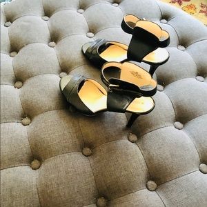 Nine West size 9 heels